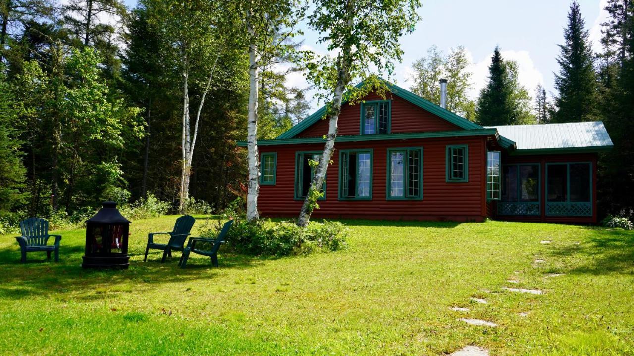 فيلا Le Cent Chicoutimi المظهر الخارجي الصورة